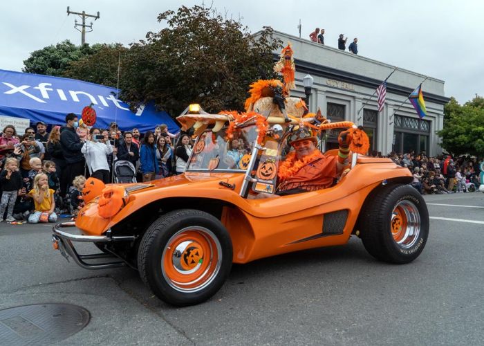 Pumpkin Festival Dune Buggy